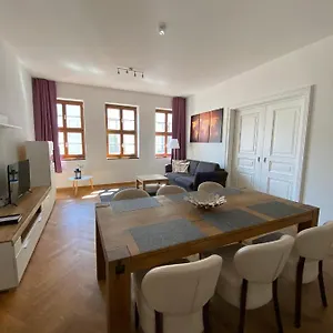 Grosszügiges Mit Blick Zur Frauenkirche Apartment Dresden